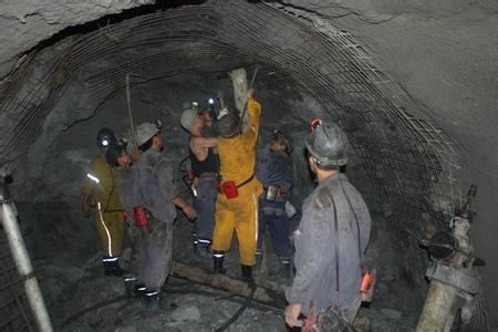 桑日工程爆破中的危险因素分析以及应对工程爆破危险的措施
